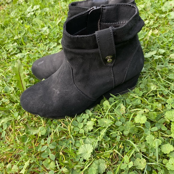 𝙽𝚒𝚗𝚎 𝚠𝚎𝚜𝚝 𝚠𝚎𝚍𝚐𝚎𝚜 - Picture 4 of 12